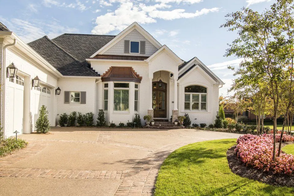 Springs Residence: Exterior
